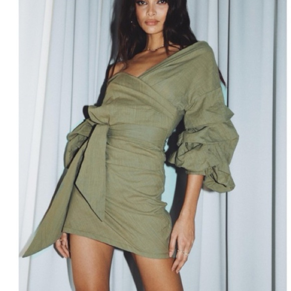Elegant Green Off-Shoulder Wrap Dress. Size 10 runs small fits like medium.
